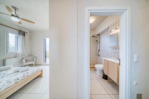 Asprou Villa with roof pool