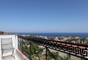 Asprou Villa with roof pool