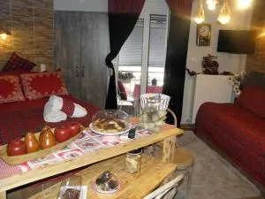 Πολυτελες διαμερισμα - Perístasis