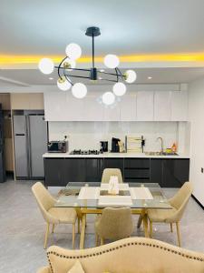 Nandwa Ivy 2 BR Kileleshwa with pool,GYM,Netflix & super fast WIFI