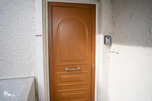 Nephele - Unique Beachfront Apartment in Nea Makri