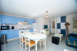 Appartements La Genette - Vue montagne parking couvert : photos des chambres