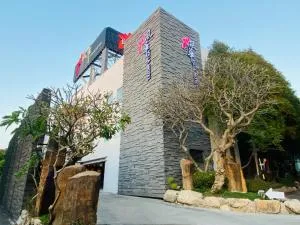 Orient Luxury Villa Motel - Chien-kuo-i-hsin-ts'un