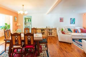 Maisons de vacances Maison de ville : photos des chambres