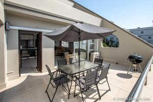 Sunny Shores 18 at Perna Perna