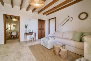 Llampí, Naturaleza, piscina y encanto mallorquín