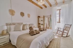 Llampí, Naturaleza, piscina y encanto mallorquín