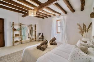 Llampí, Naturaleza, piscina y encanto mallorquín