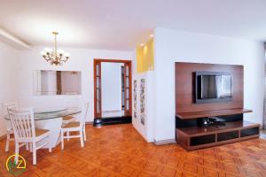 Belo sala 3 quartos com 2 suites para 8 pessoas