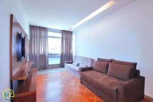 Belo sala 3 quartos com 2 suites para 8 pessoas