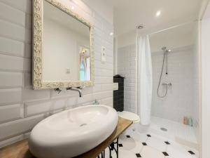 HJ7-B Hunyadi Apartment