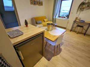 Clim, Queen Bed, Route des Vins