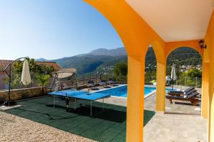 Villa Ivetta for 10 people near Opatija with sea view & children playground