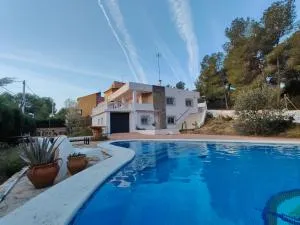 Hermosa casa con piscina en Náquera, Valencia - Сагунт