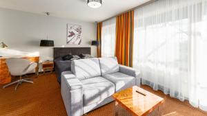 Royal Tulip, Sun & Snow