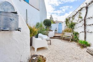 Maison pour 8 - 100 m de la plage - Jardin