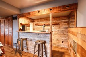 Fall Luxury Poconos Giveaway Book 3 Nights