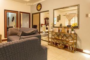 Elegant Bon Vivant Residence