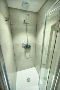 Cozy flat. Swim beach 2 minutes walk. The Old Valletta MCRI1-1