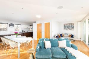 Mayfleet HM19 Lower Mill Estate Cotswolds