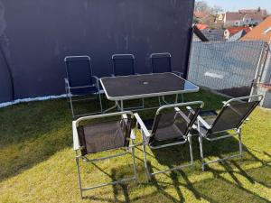 Byt apartman 72m2 private garden PARKING FREE