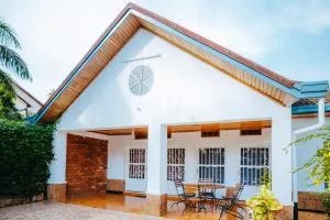 Coco & Phi Home - Bugesera