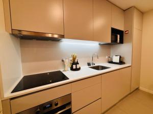 Modern apartment with balcony and free parking