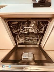 Modern apartment with balcony and free parking