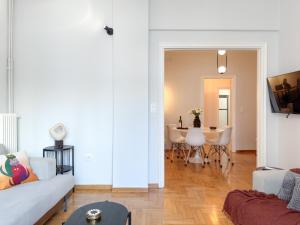 Acropolis view 4 bedroom flat