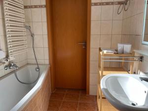 Ferienwohnung Grüner Fürst zentrale ruhige Lage im Innenhof