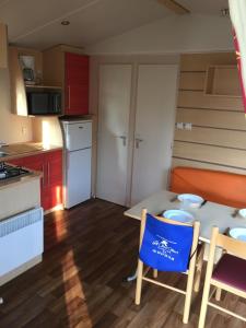 BOOK >> camping le clos fleuri in Vic-la-Gardiole, France