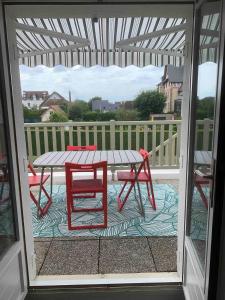 Duplex avec terrasse à 10 minutes à pied de la plage