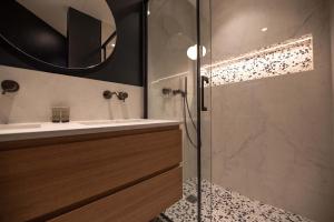 Appartement de luxe dans le centre de Paris 2-4p