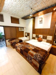Revoli Inn Hotel JUST 5 MIN FROM GOLDEN TEMPLE