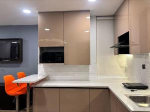 Luxury Living Expert Fully Furnished Apartments