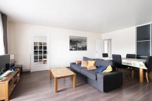 Appartements Emile Zola Asniere - KP -Spacious apt for 6 with porch Asniere sur Seine : photos des chambres