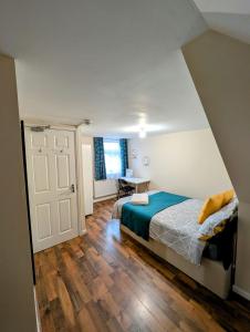 Cosy studio close to Heathrow Airport