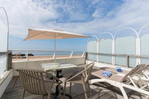 Hotels Best Western Hotel De La Plage Saint Marc sur Mer : photos des chambres