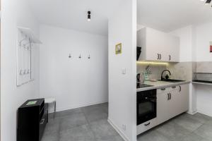 Raciborska Comfort Apartment by BookingHost