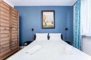 Raciborska Comfort Apartment by BookingHost