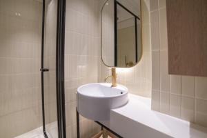 Business-Ready Executive Studio with Burj View, Upside Living 2001