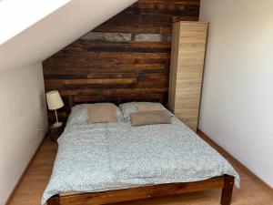 Village 4 double bed home