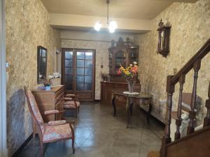 Maisons de vacances Grande Maison Simone-Climatisation-Parking-Terrain : photos des chambres
