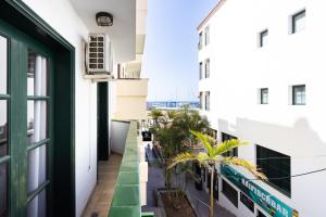 Home2Book Stylish Apt, near Los Cristianos Beach