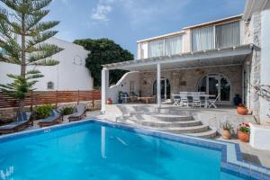Cavos Paros Private Pool Oasis