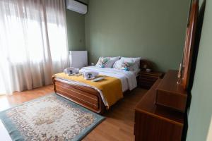 Corner House Central Next To The Lake