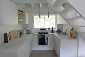 Houtkapperspoort-Cottage King Protea-19Constantia-Nek