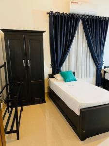 Kanapathiy Rest House