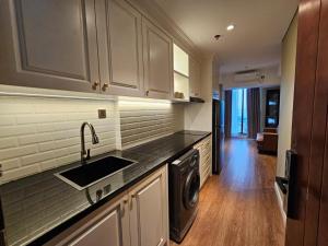 Emmaus Luxury 2 Br Apartment Seaview