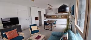 Appartements La parenthese du lac - Lake view and private parking : photos des chambres